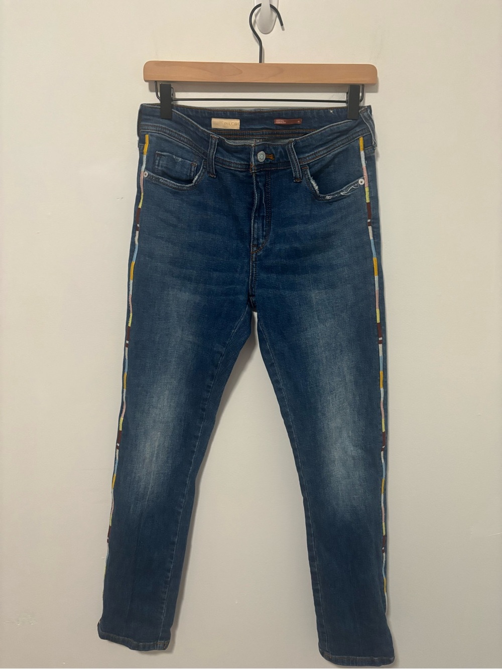 Anthropologie Pilcro colorful embroidery sides dark wash skinny jeans